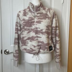 Calvin Klein purple white plush crop sweatshirt activewear half zip Medium